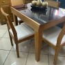 Conjunto de Mesa Extensível 1,00-1,50m Paris Vidro Preto com 4 Cadeiras Sílvia