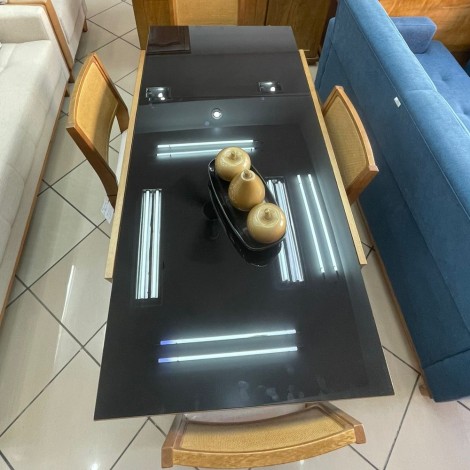 Conjunto de Mesa Extensível 1,00-1,50m Paris Vidro Preto com 4 Cadeiras Sílvia