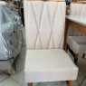 Conjunto de Mesa de Madeira Tampo Vidro Off White 1,20m Elegance 4 Pés Torneados com 4 Cadeiras Estofadas Linho Mel