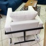 Poltrona Decorativa Pés Metálicos Preto Bela Linho Bege