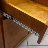 Buffet Berlim 4 Portas 4 Gavetas 1,80m Tampo de Vidro Branco/Preto Cor Imbuia