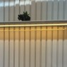 Rack com Painel Led com Prateleira para TV 65´ 3 Gavetas Tela Sling 1,80m Inglaterra Off White/Mel