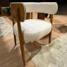 Poltrona Decorativa Costas Madeira Aurora Linho Bege Mel