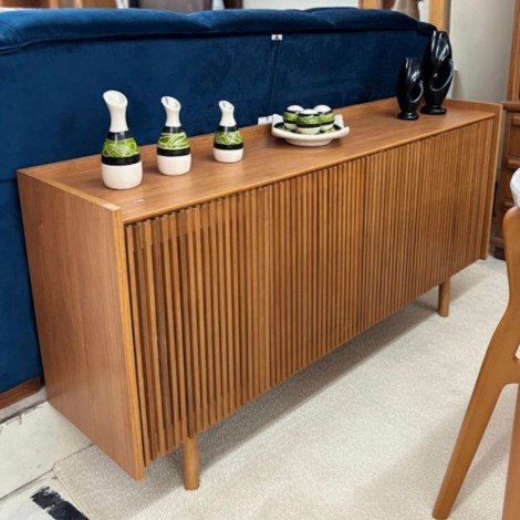 Buffet de Madeira Ripado 4 Portas 1,60m Duna Mel