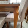 Conjunto Mesa de Madeira 1,20m Alegre com 4 Cadeiras Estofadas Linho Mel
