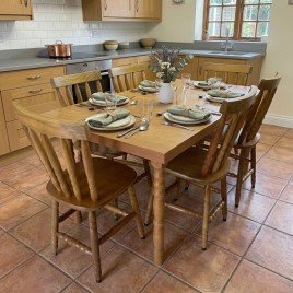 Conjunto de Mesa Madeira 1,20m com 4 Cadeiras Corupixá Mel