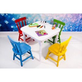 Conjunto de Mesa Infantil Quadrada 0,60m Laca Branca com 4 Cadeiras Coloridas