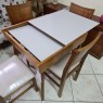 Conjunto de Mesa Esthelita Extensível 1,10-1,60m Vidro Fendi com 4 Cadeiras Milão