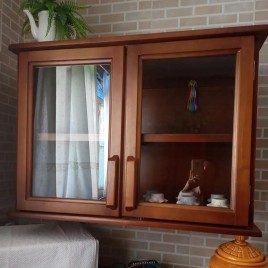 Armário Aéreo de Madeira com 2 Portas de Vidro 0,93m Puxador Siciliano Milano Imbuia Claro